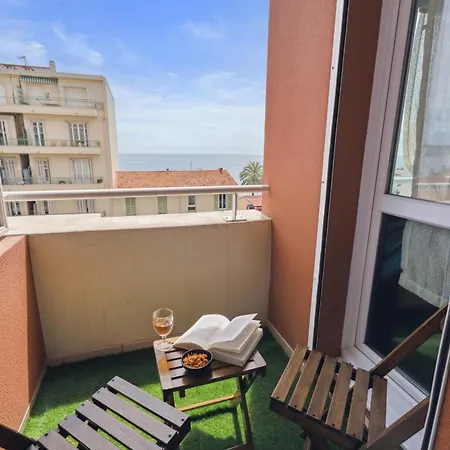 L'azur - Seaview - Ac - Tram - Wifi - Airport Apartment *